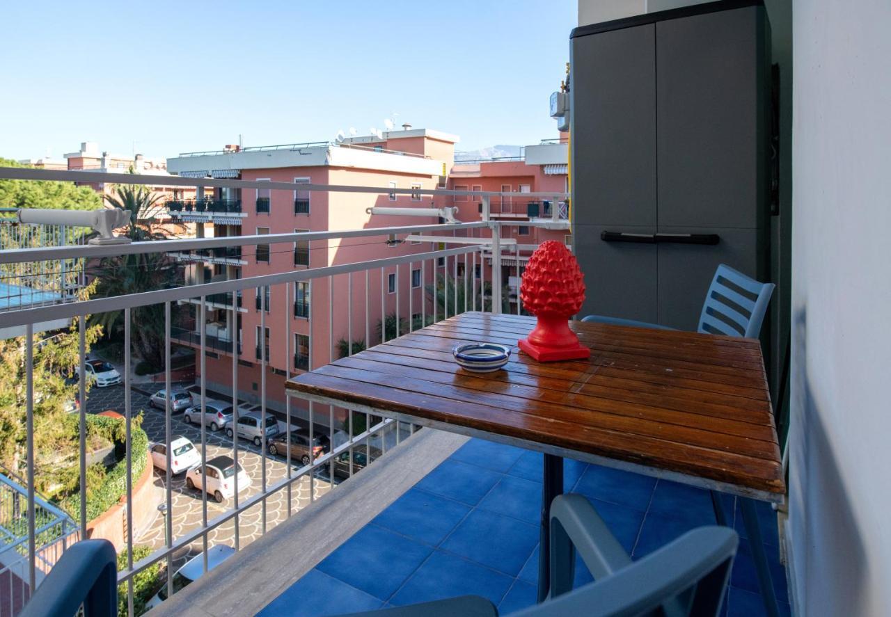 Coral Apartments Соренто Екстериор снимка
